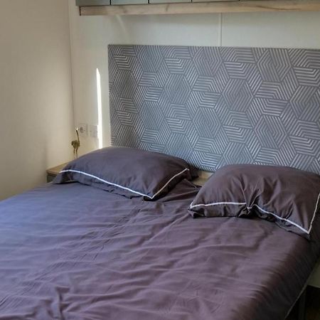 Camping Zavelbos Superior Chalet Maaseik Eksteriør bilde