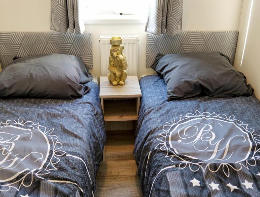 Camping Zavelbos Superior Chalet Maaseik Eksteriør bilde